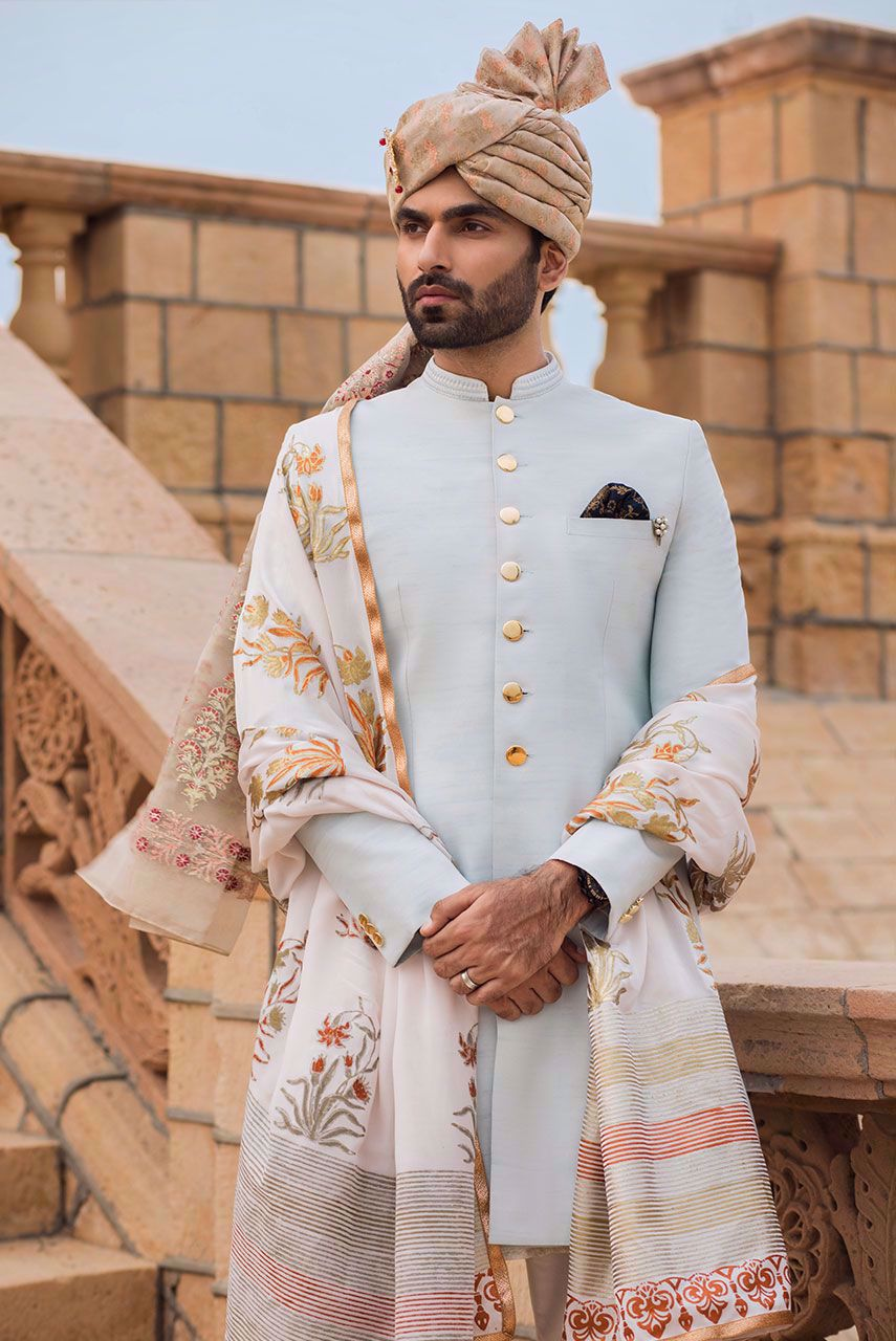 Must have accessories for every Pakistani groom Karigur