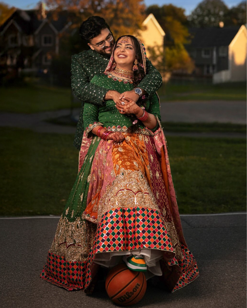 Mehndi bride in green and gold with gota work and hand-set jewellery, by Karigur