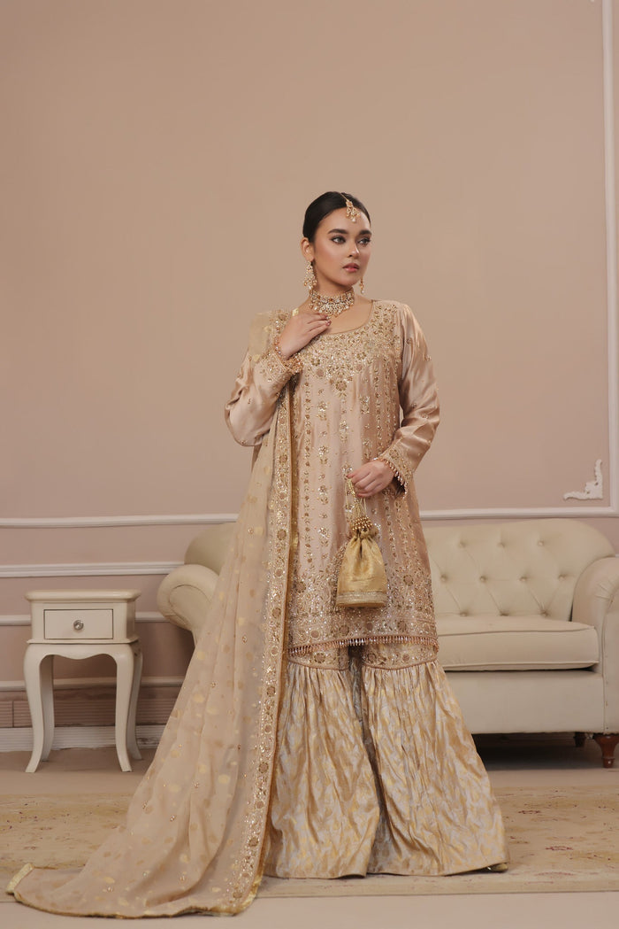Alara - bridal look by Karigur Bridal, view 3