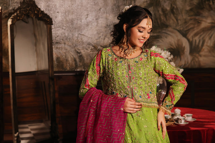 Alita - bridal look by Karigur Bridal, view 6