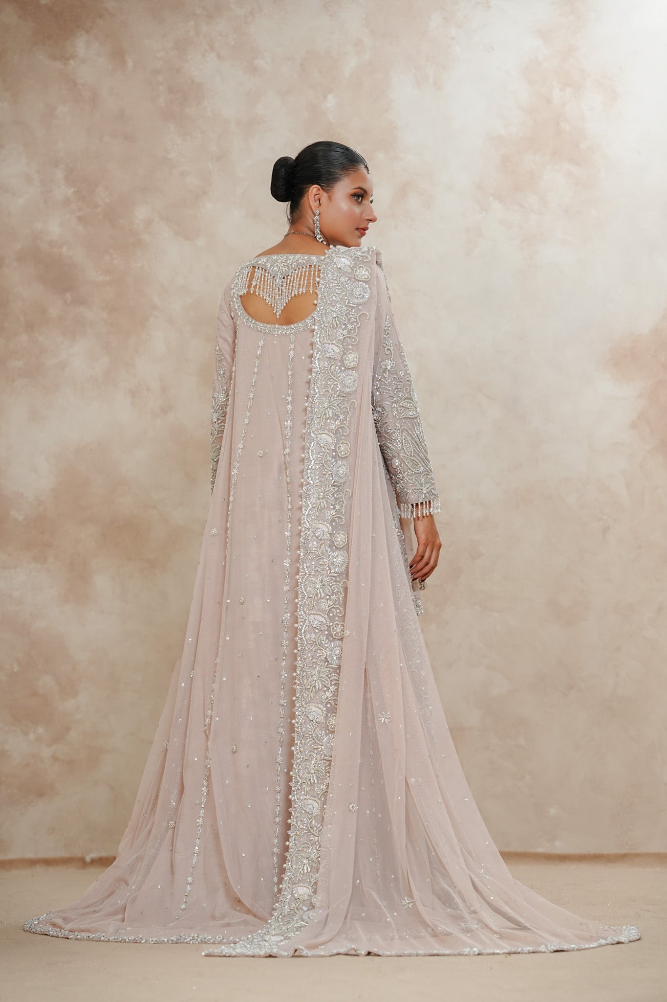 Alya - bridal look by Karigur Bridal, view 3