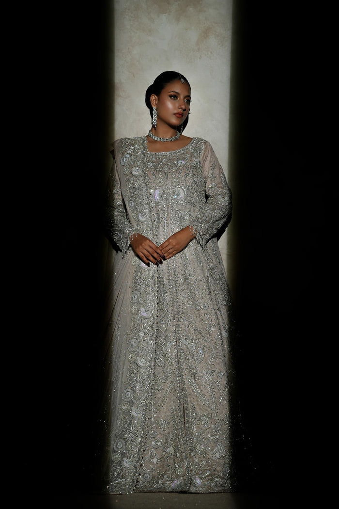 Alya - bridal look by Karigur Bridal, view 4