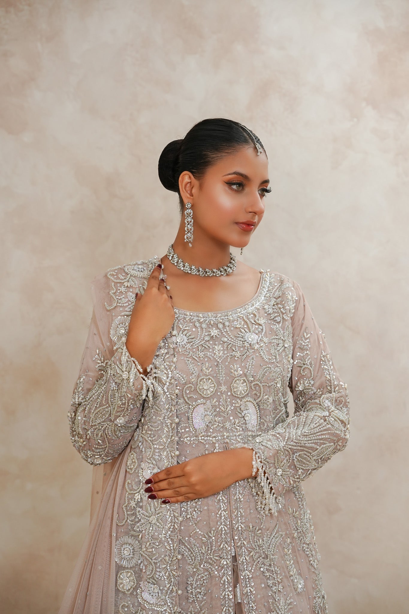 Alya - bridal look by Karigur Bridal, view 5