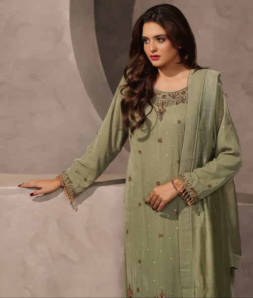 Arooj - bridal look by Karigur Bridal, view 2