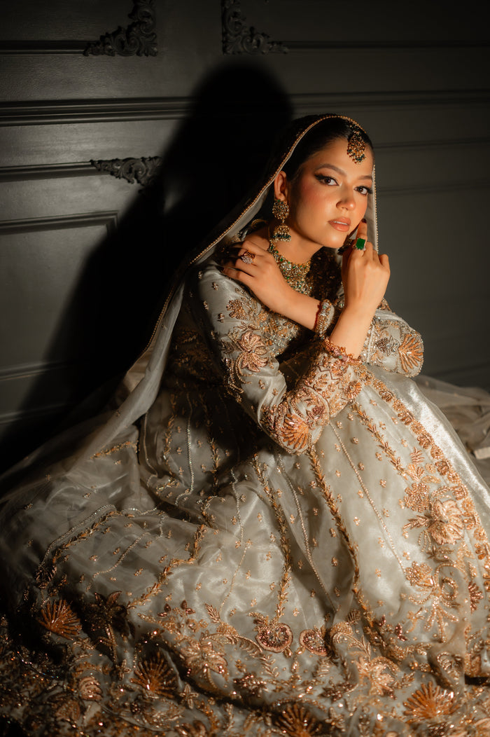 Azalea - bridal look by Karigur Bridal, view 3