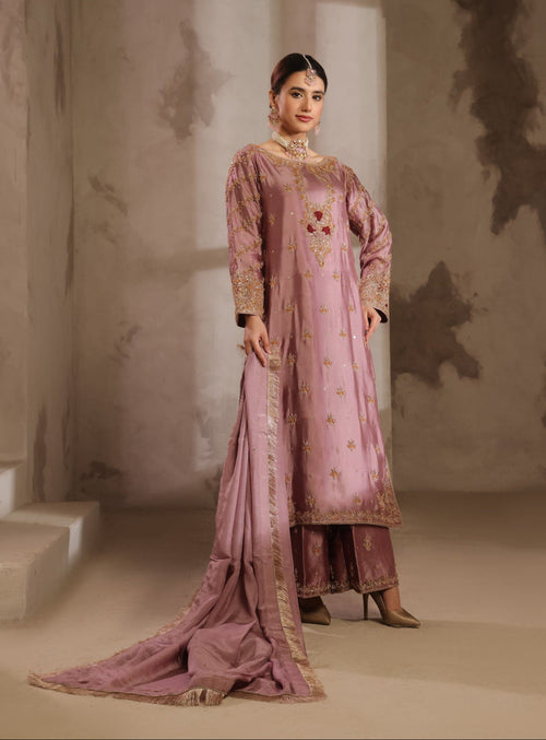 Azmina - bridal look by Karigur Bridal, view 2