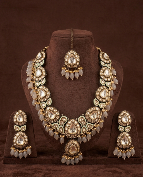 Champagne Kundan Majesty Set - bridal look by Karigur Bridal