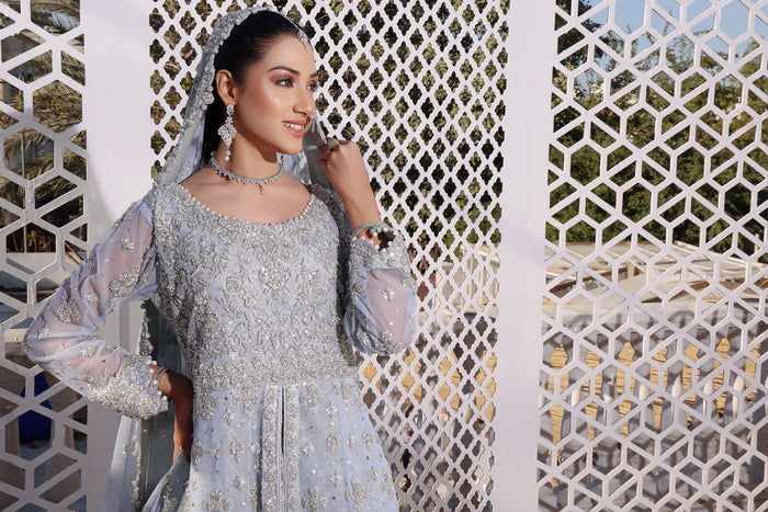 Cynthia - bridal look by Karigur Bridal, view 3