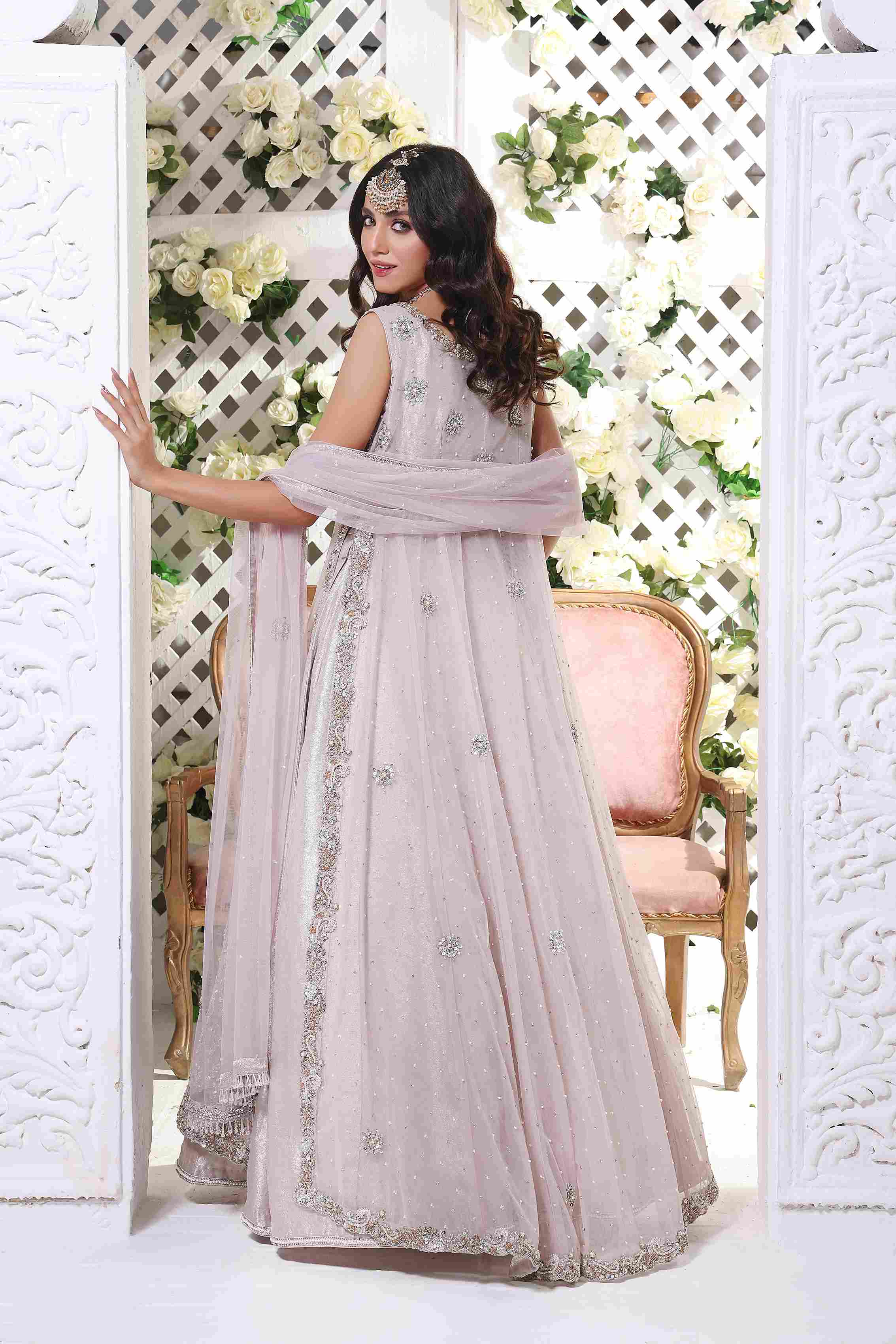 Diva - bridal look by Karigur Bridal, view 3