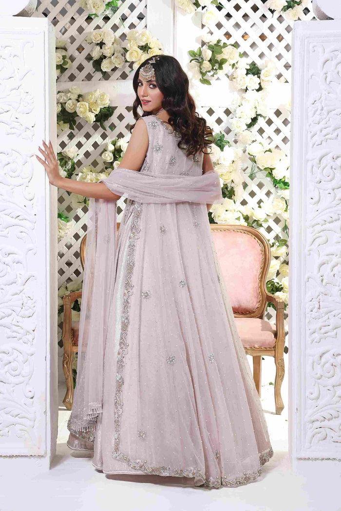 Diva - bridal look by Karigur Bridal, view 3