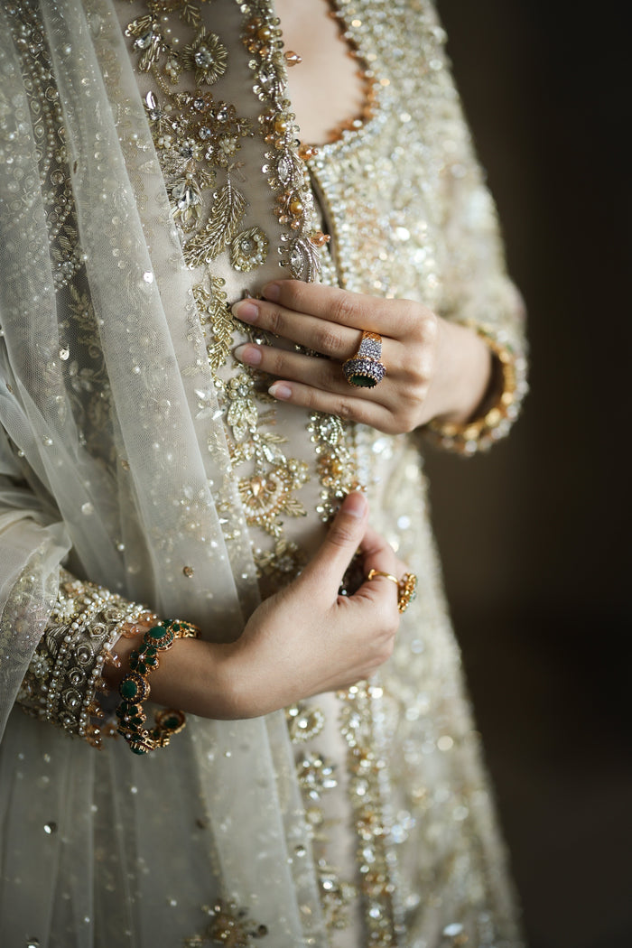 Eliana - bridal look by Karigur Bridal, view 5