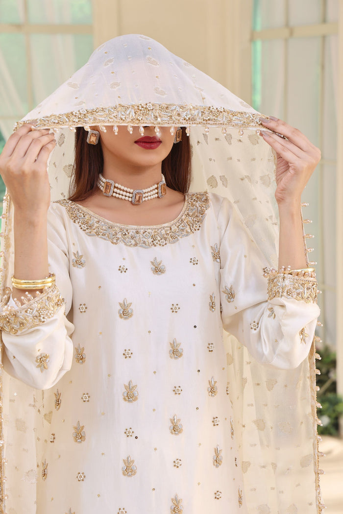 Hafsah - bridal look by Karigur Bridal, view 3