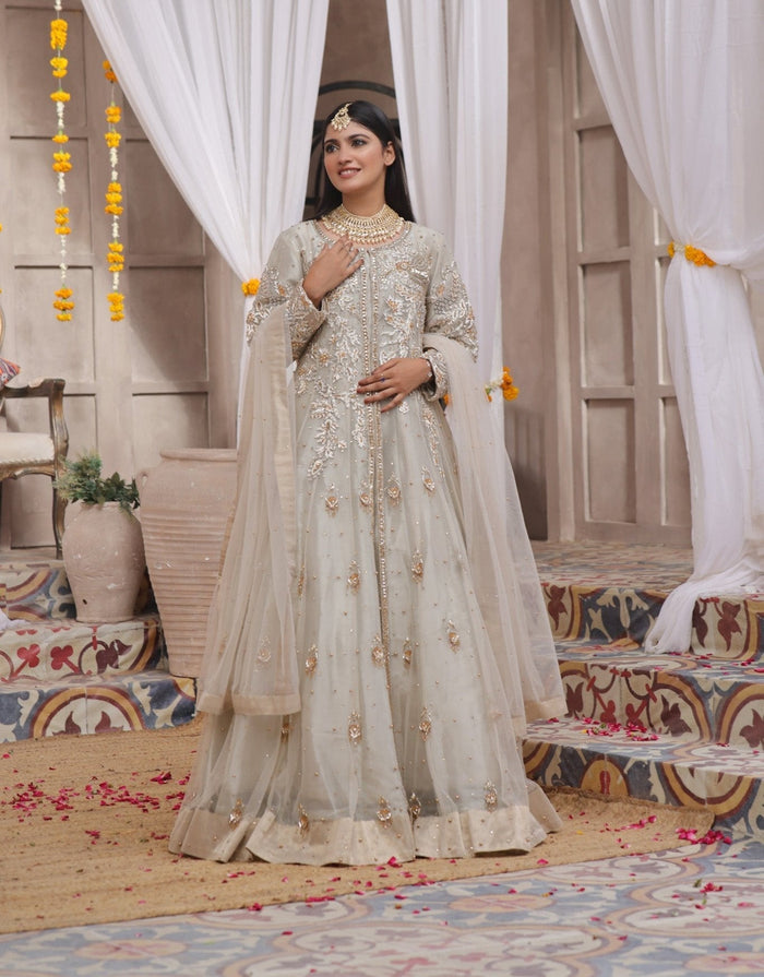 Hana - bridal look by Karigur Bridal