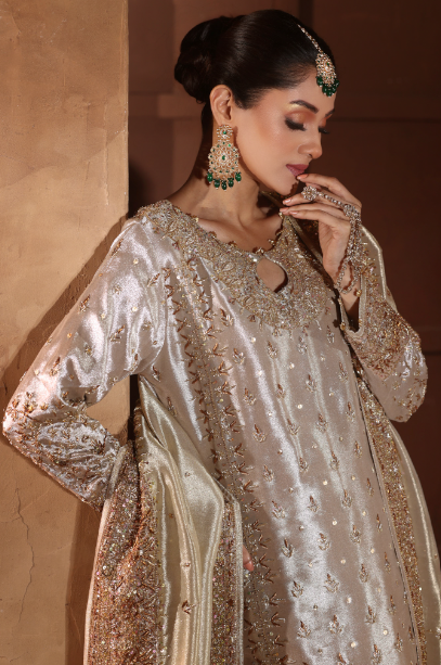 Isadora - bridal look by Karigur Bridal