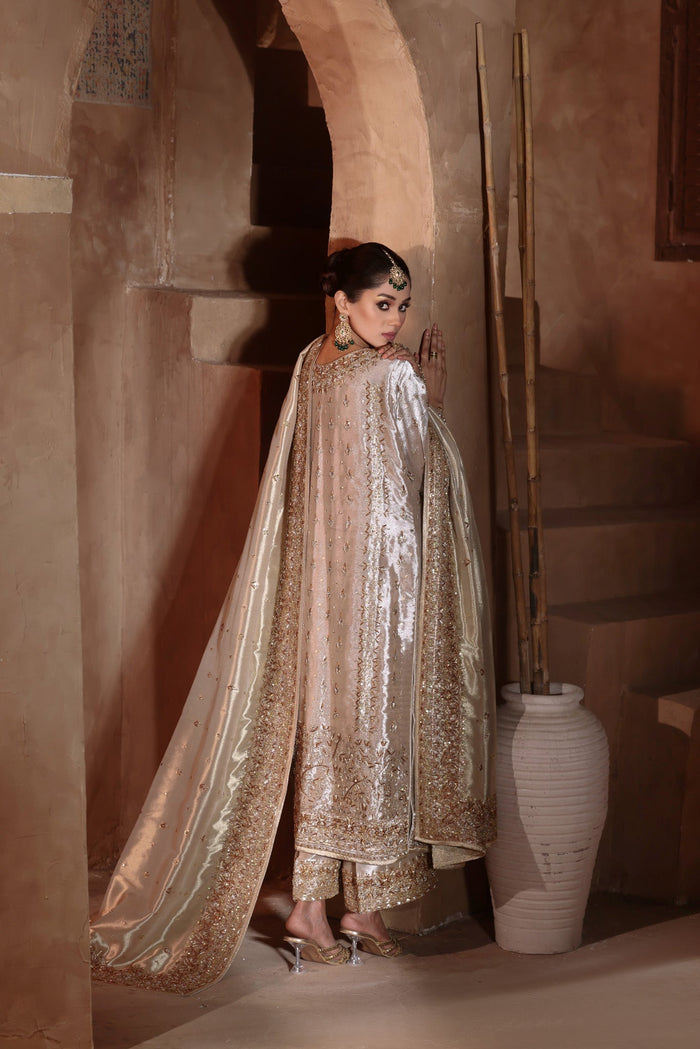 Isadora - bridal look by Karigur Bridal, view 4