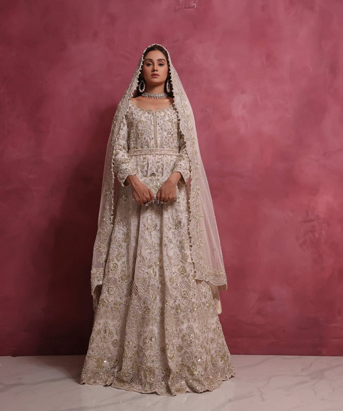 Isla - bridal look by Karigur Bridal