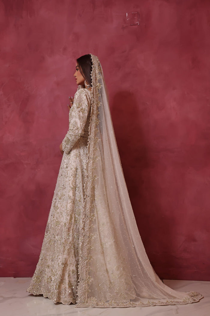 Isla - bridal look by Karigur Bridal, view 4