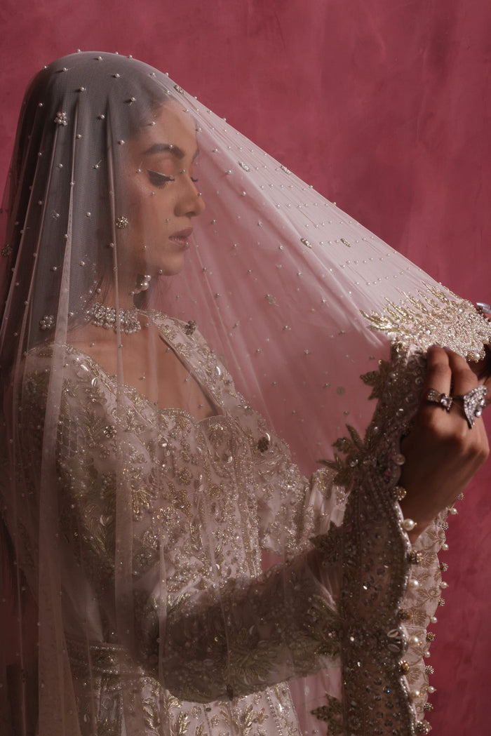 Isla - bridal look by Karigur Bridal, view 6