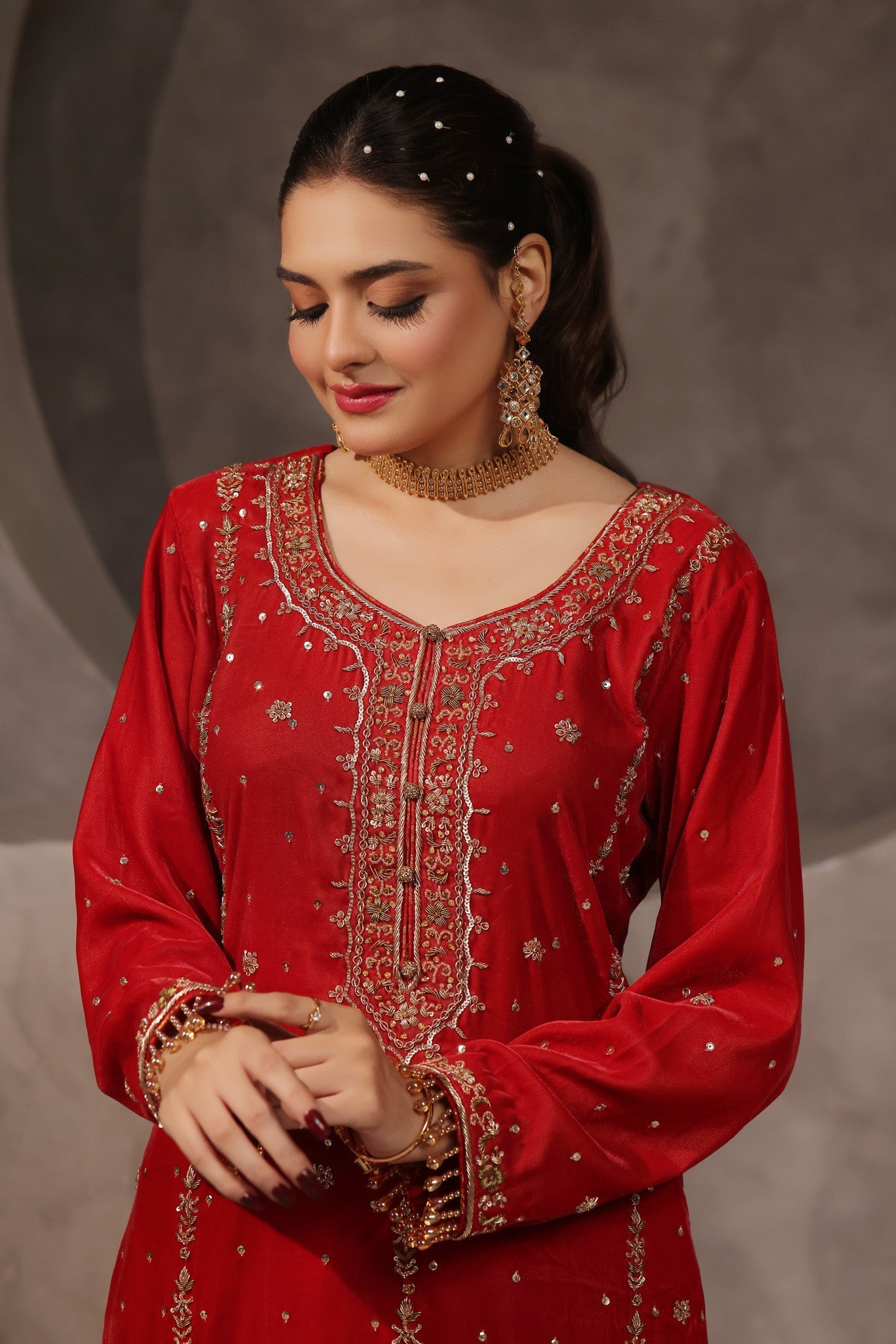 Liyana - bridal look by Karigur Bridal, view 2