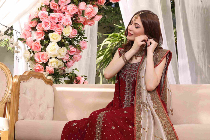 Lynne - bridal look by Karigur Bridal, view 3