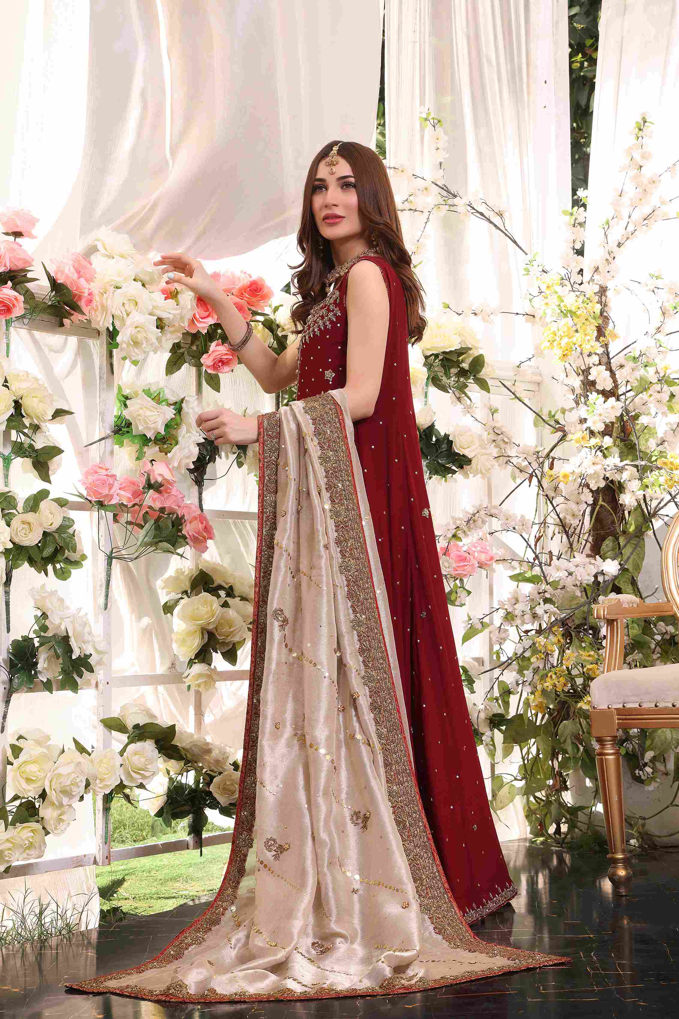 Lynne - bridal look by Karigur Bridal, view 5