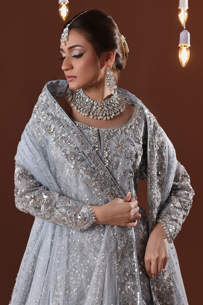 Maayra - bridal look by Karigur Bridal