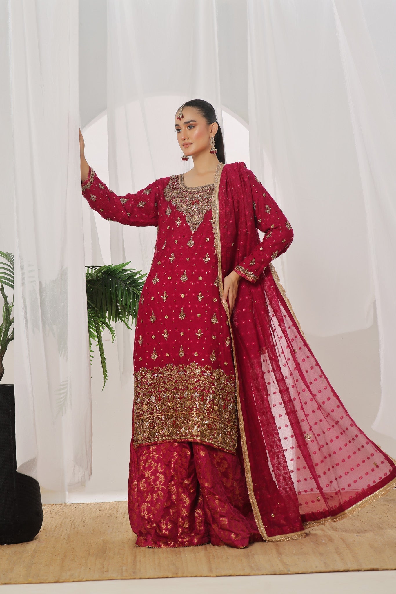 Malika - bridal look by Karigur Bridal, view 3