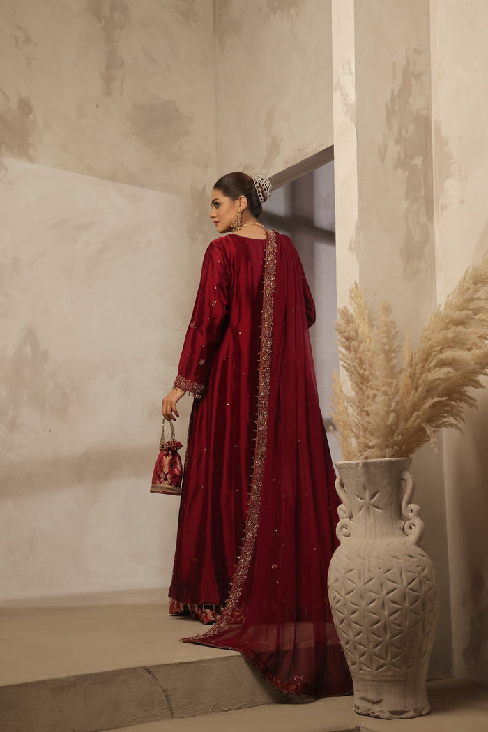 Nawal - bridal look by Karigur Bridal, view 4