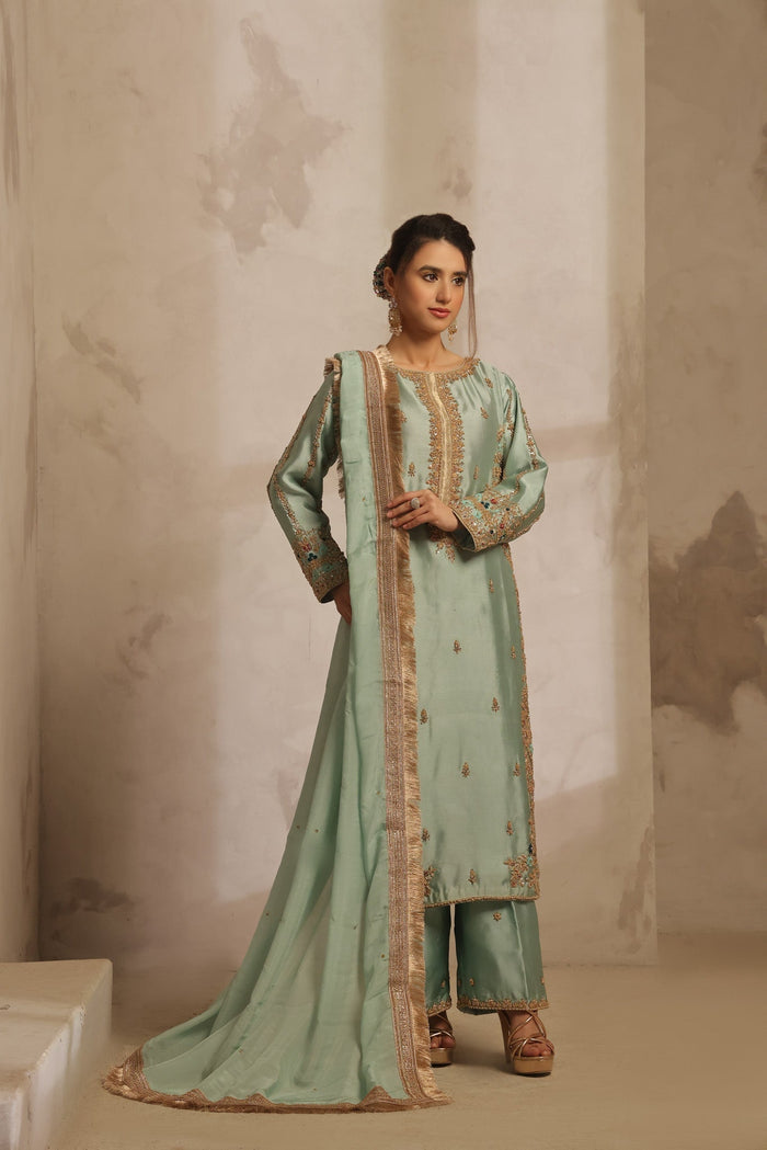 Nisa - bridal look by Karigur Bridal, view 2