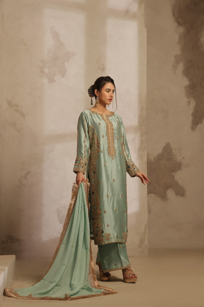 Nisa - bridal look by Karigur Bridal, view 3
