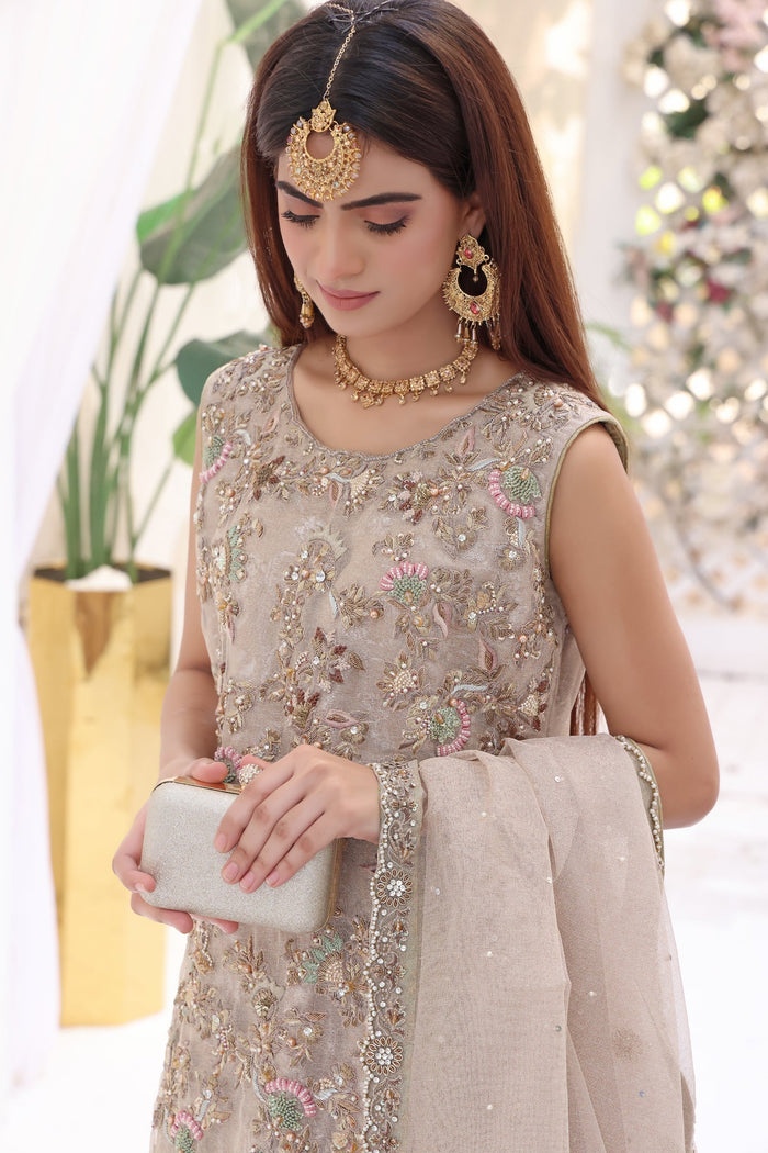 Perrine - bridal look by Karigur Bridal, view 2