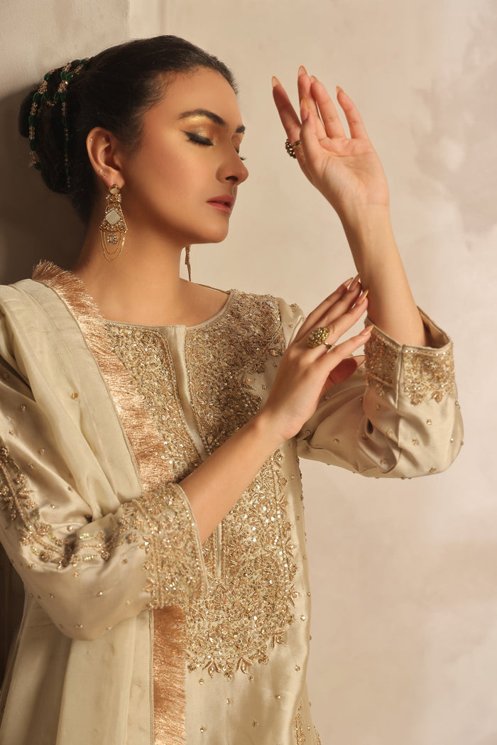 Raya - bridal look by Karigur Bridal, view 4