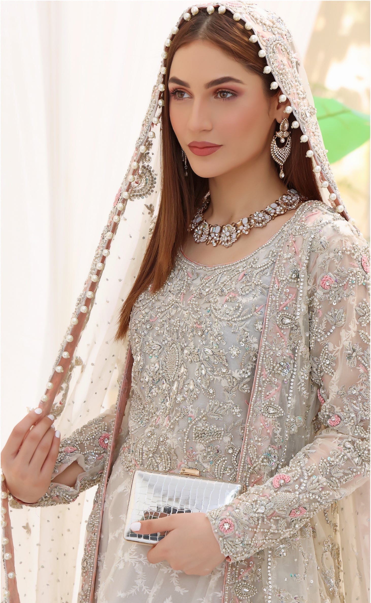 Rohesia - bridal look by Karigur Bridal, view 3