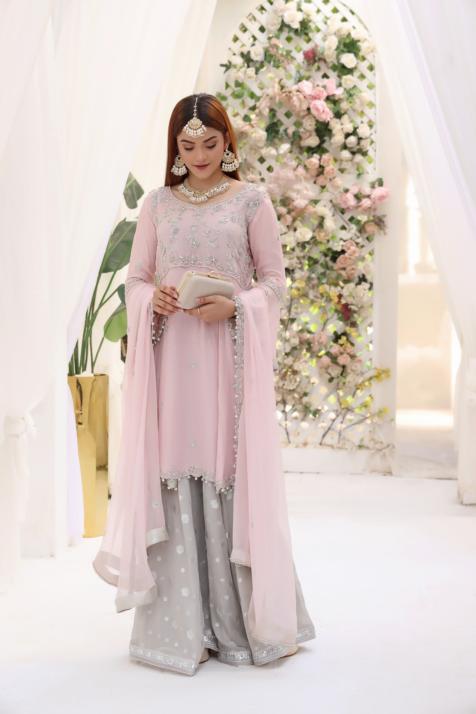 Sunniva - bridal look by Karigur Bridal