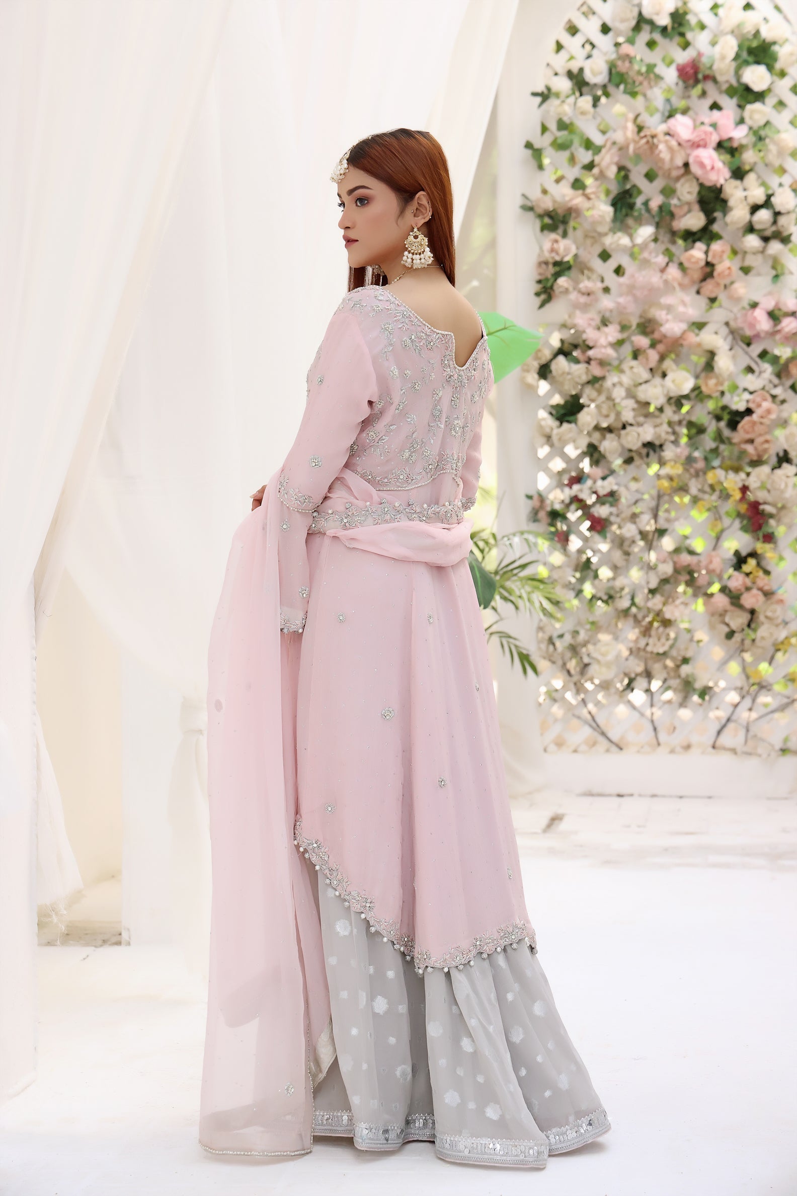 Sunniva - bridal look by Karigur Bridal, view 3