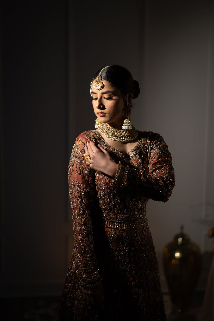 Sabina - bridal look by Karigur Bridal, view 5