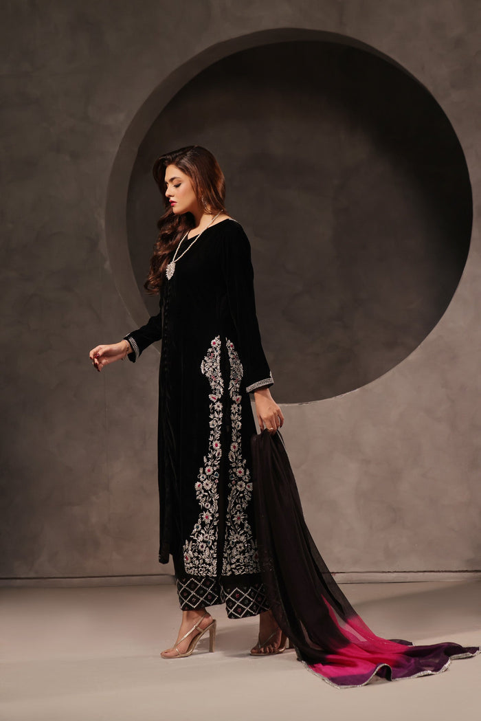 Sabreen - bridal look by Karigur Bridal, view 3