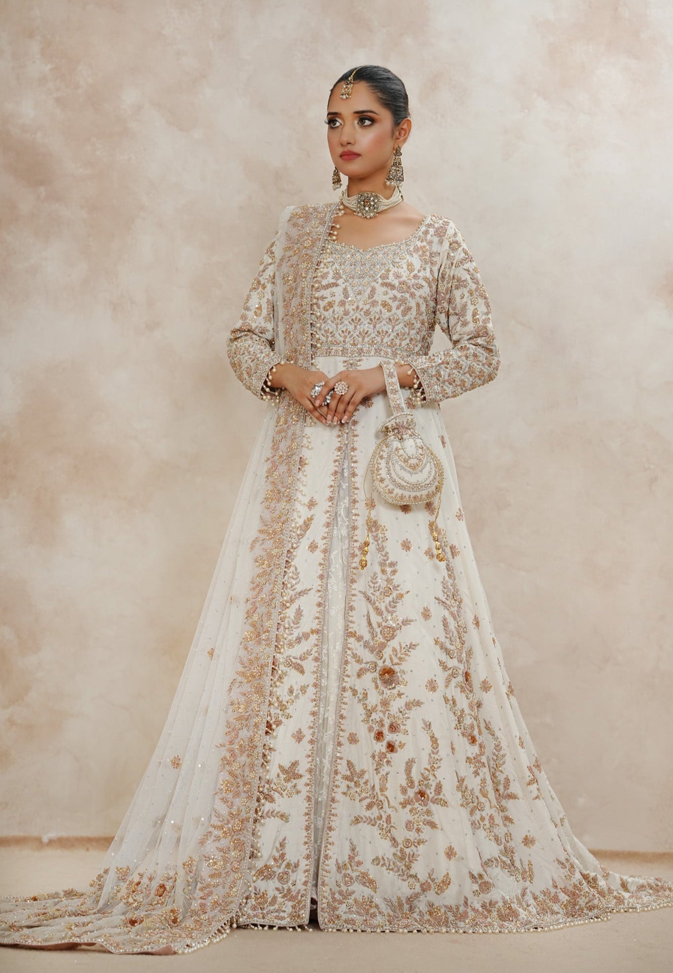 Samsara - bridal look by Karigur Bridal, view 2