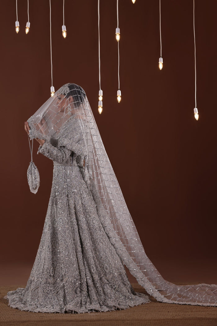 Saraha - bridal look by Karigur Bridal, view 5