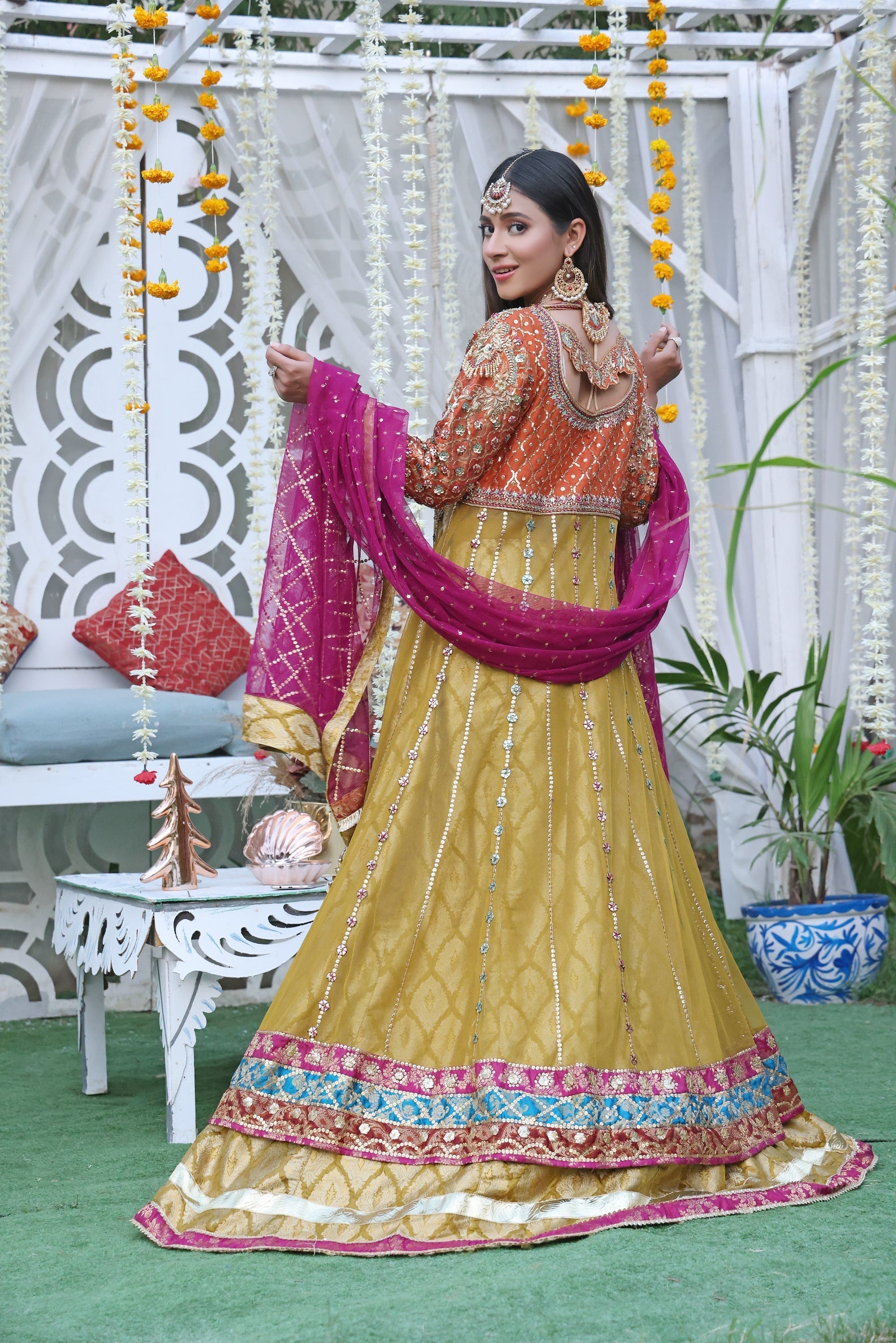 Sasha - bridal look by Karigur Bridal, view 5