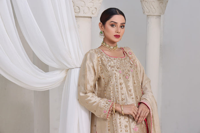 Shadan - bridal look by Karigur Bridal, view 4
