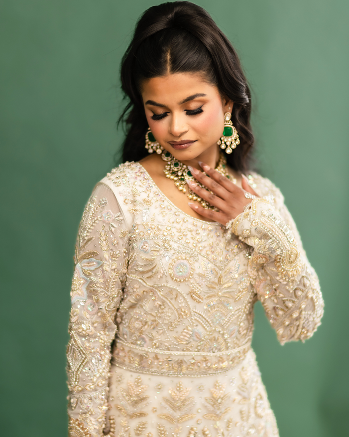 Sotiria - bridal look by Karigur Bridal, view 3