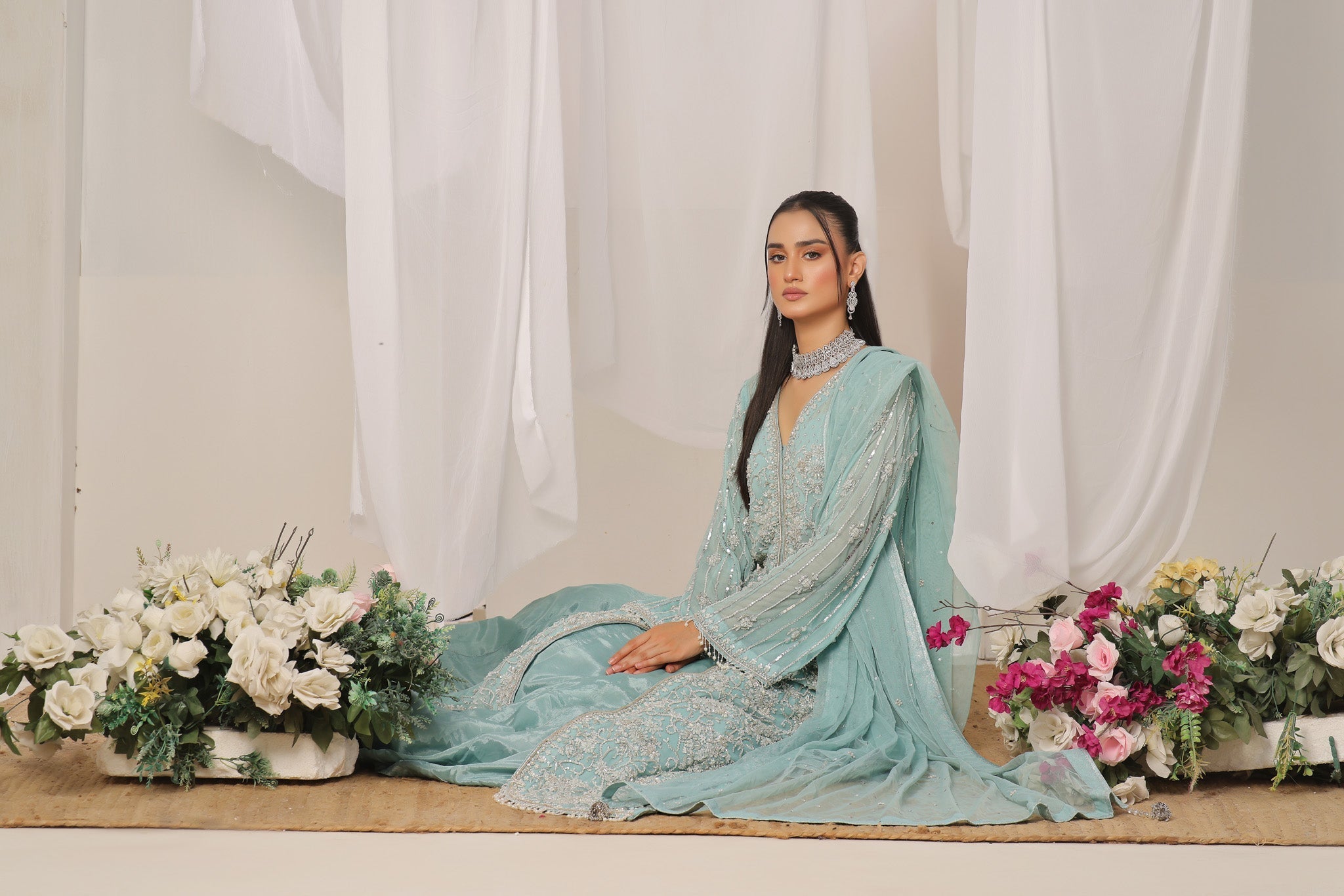 Wardah - bridal look by Karigur Bridal, view 5