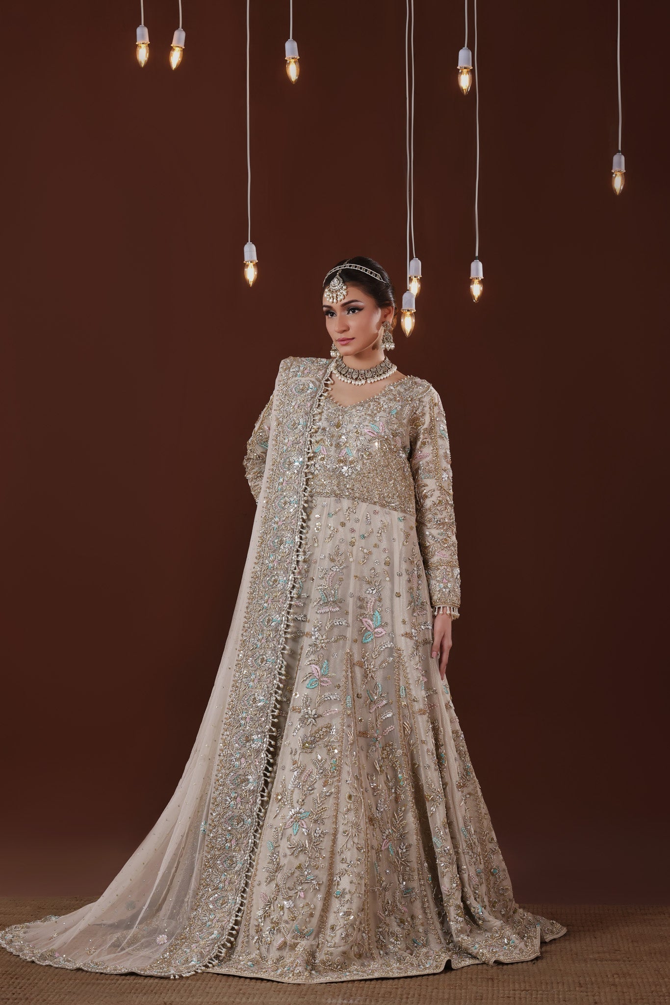 Yohana - bridal look by Karigur Bridal, view 4