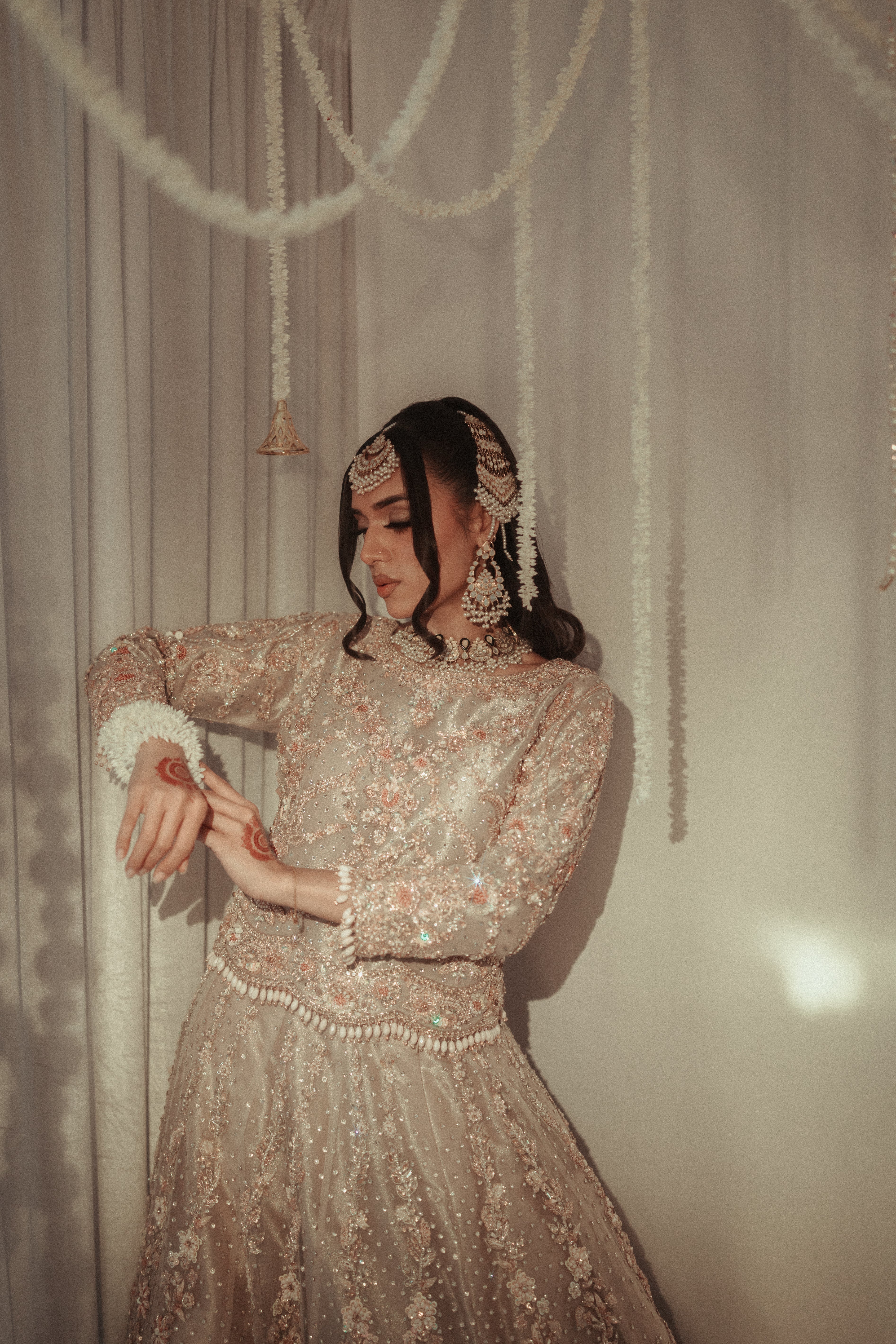 Yusra - bridal look by Karigur Bridal, view 3