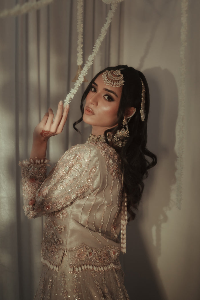 Yusra - bridal look by Karigur Bridal, view 4