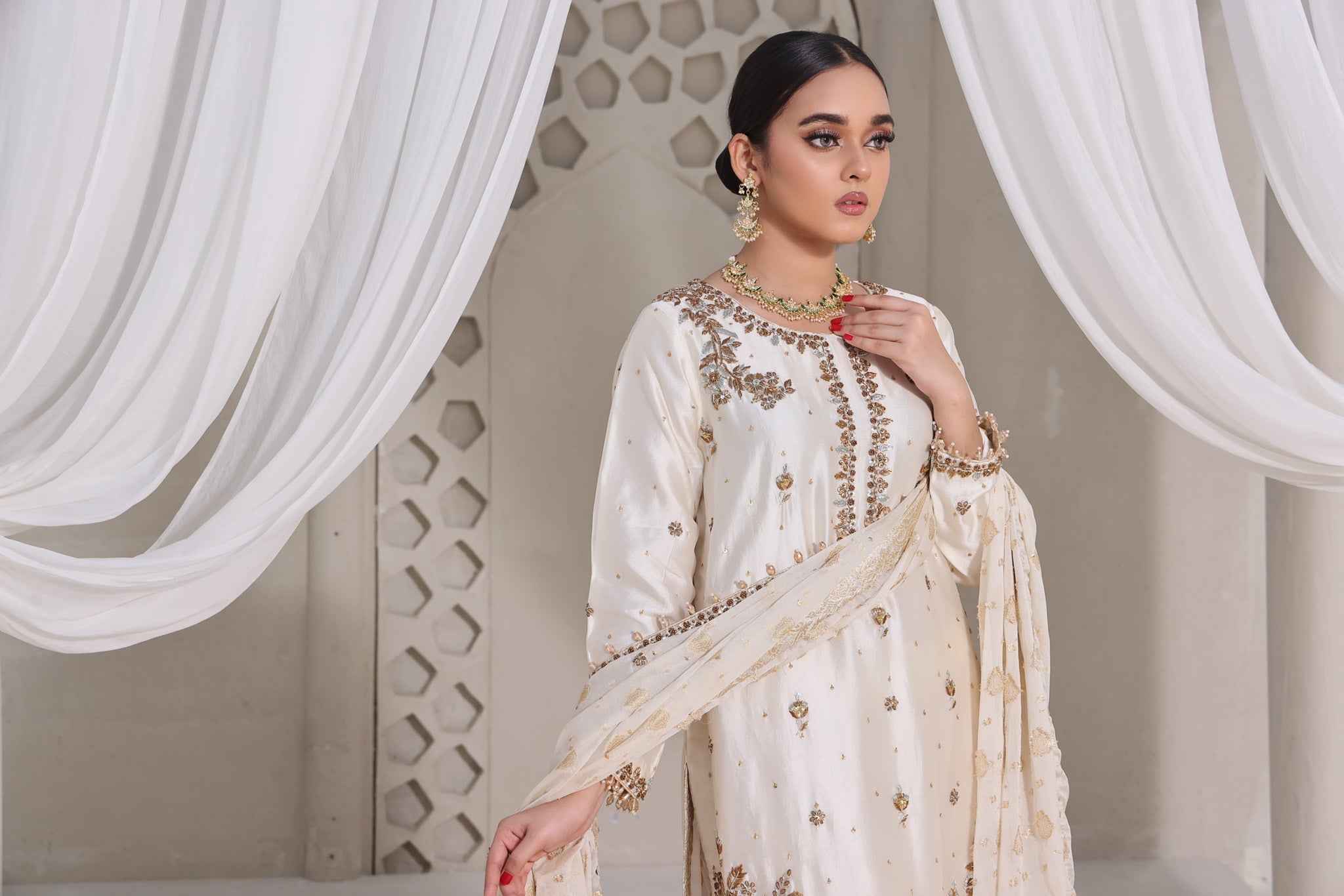 Zahirah - bridal look by Karigur Bridal, view 2