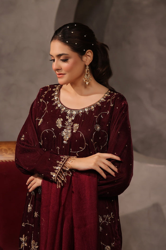 Zaina - bridal look by Karigur Bridal, view 2