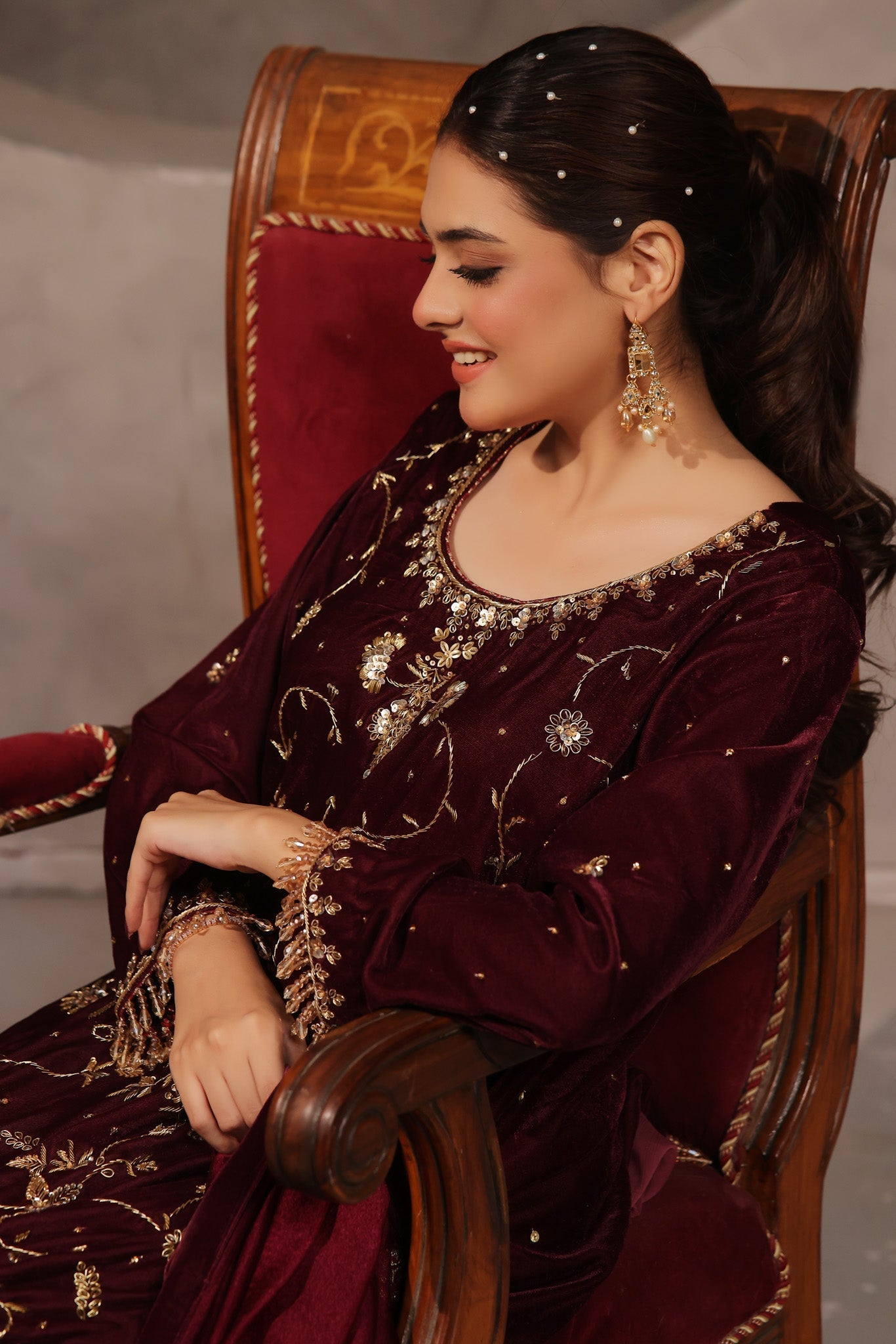 Zaina - bridal look by Karigur Bridal, view 4