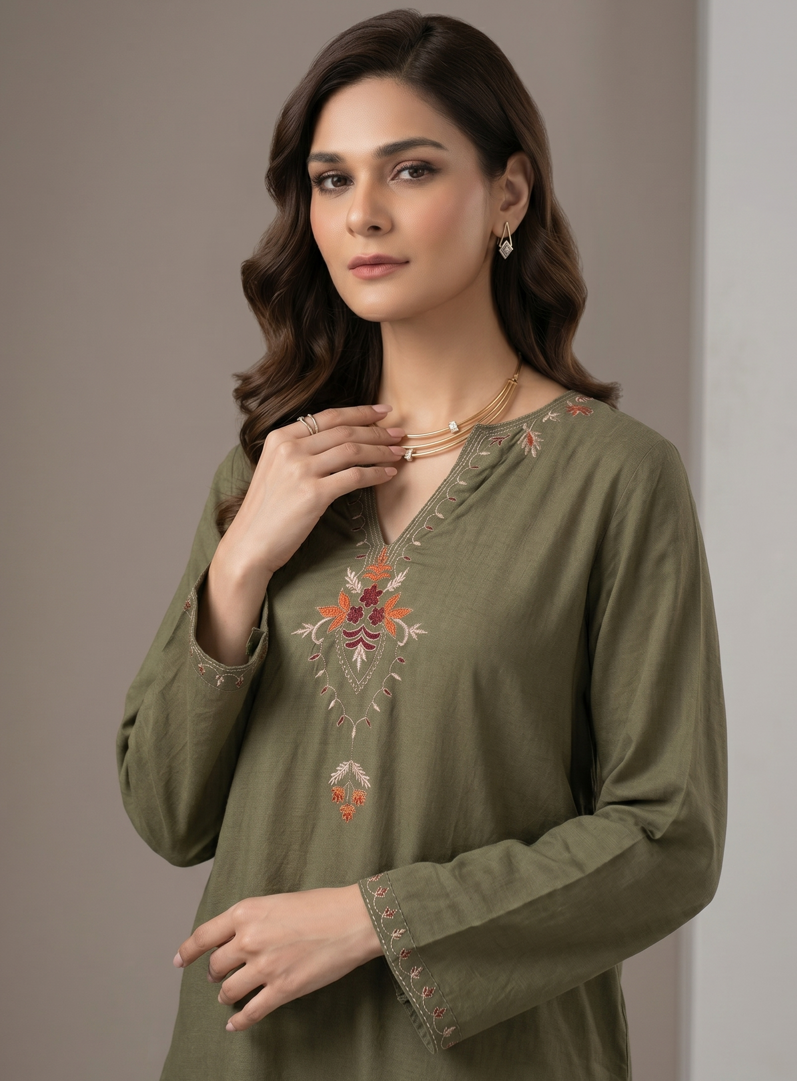 Alaya - occasion wear by Karigur Bridal, view 4